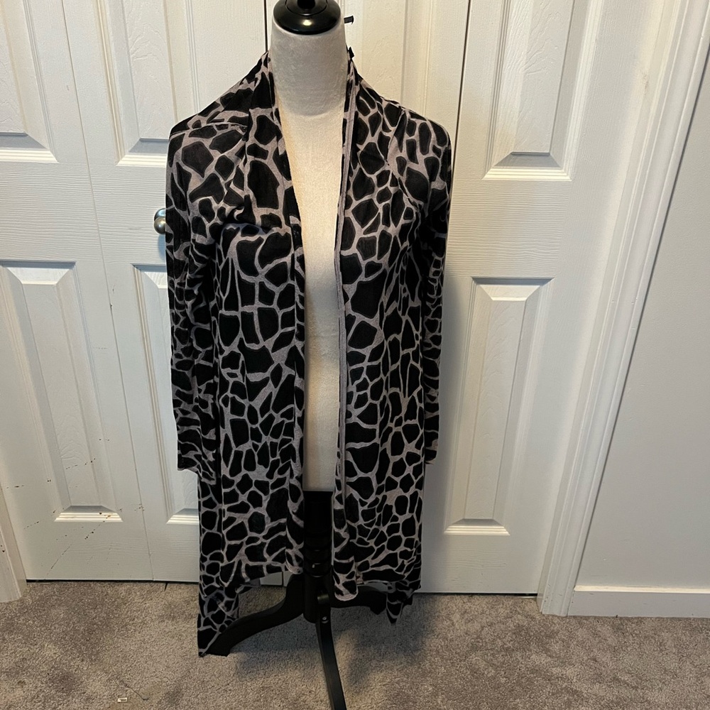 Sisley size L open cardigan